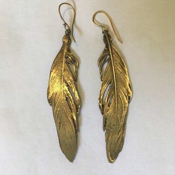 SALE!💥 ALKEMIE  - Large Costa Rican  Feather Earrings - Picture 2 of 4